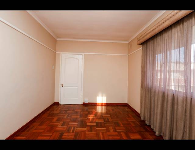 2 BEDROOM APARTMENT FOR SALE IN GLENWOOD